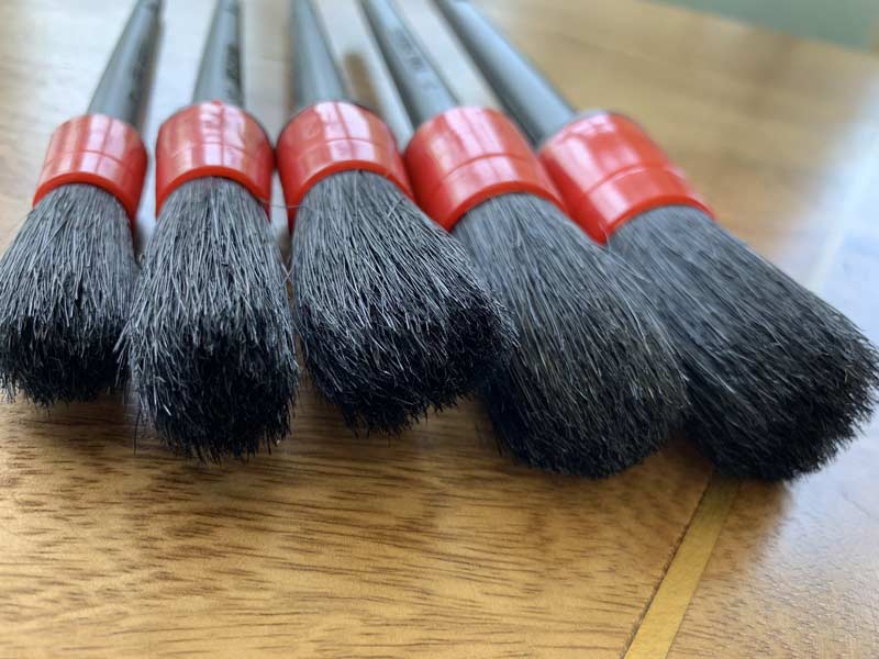 detailing brushes made with a blend of synthetic and natural boars hair