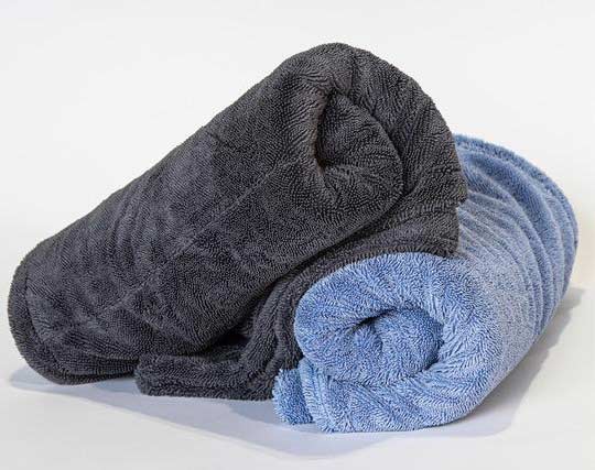 Sucker Edgeless Drying Towel in Gray and Blue